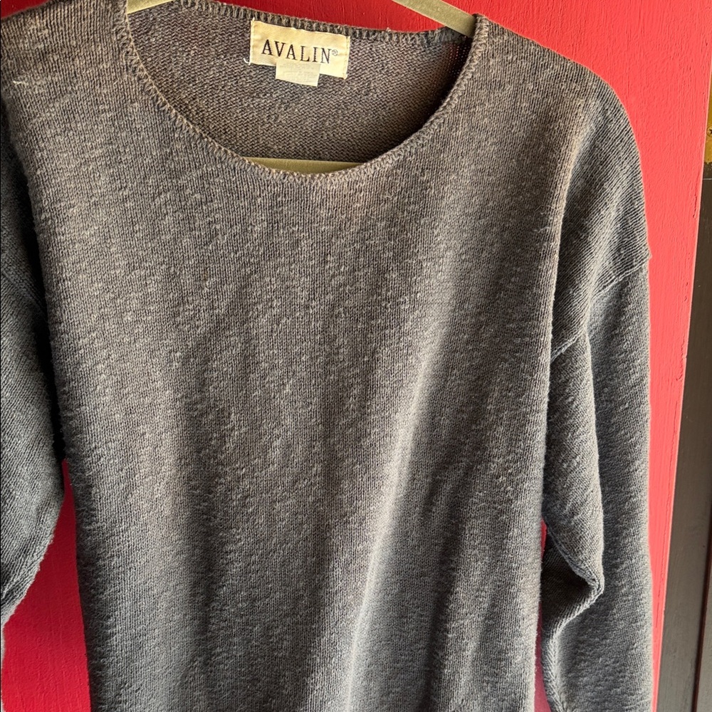 Avalin Women's Scoop Neck Sweater in Charcoal